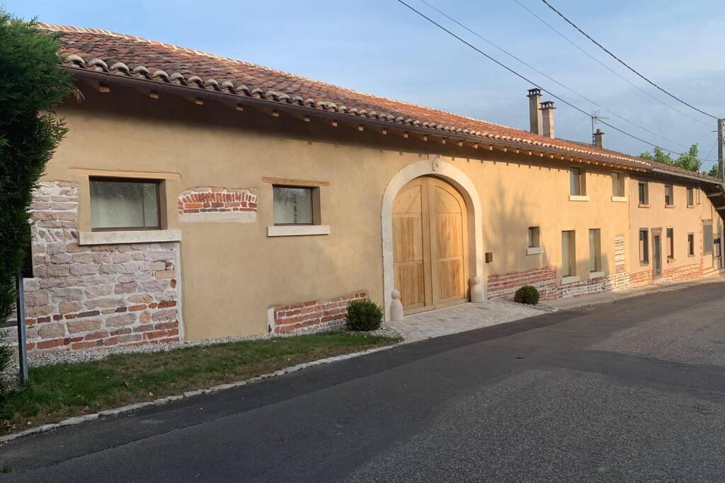 Ancien Haras Refait A Neuf A 3 Km De Vonnas Villa Bagian luar foto